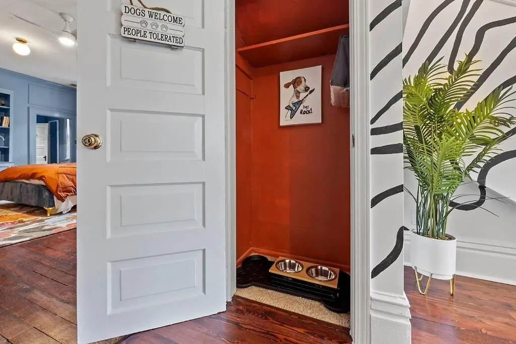 Large Historical Home W/ Fire Pit, Chef Kitchen. Memphis Villa
